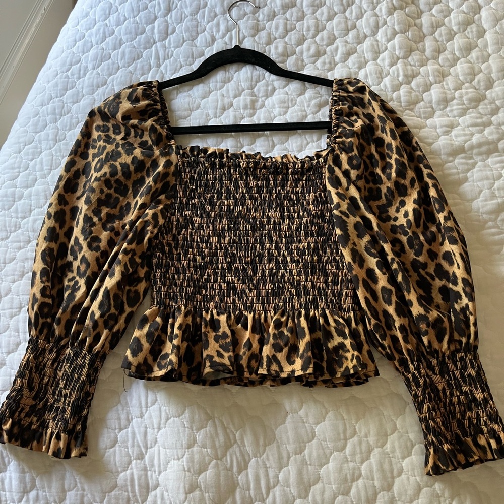 Cheetah print long sleeve top
